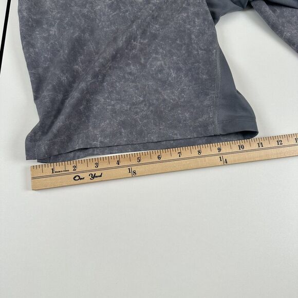 Lululemon The Short 9" Linerless Gravel Dust Asphalt Grey Mens Sz M - Picture 7 of 9